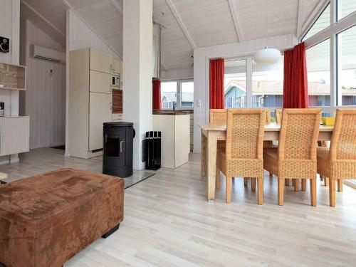 Facilities, Three-Bedroom Holiday home in Gromitz 15 in Lenste