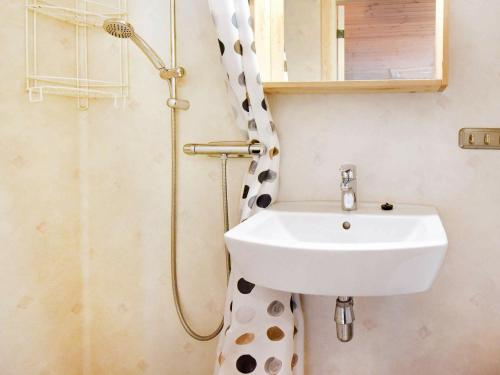 One-Bedroom Holiday home in Hamburgsund 1 - image 6