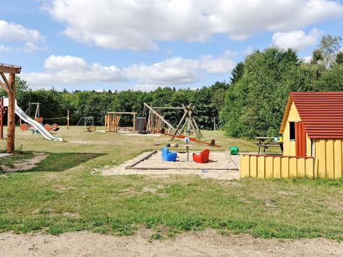 Five-Bedroom Holiday home in Fårvang 1 - image 13