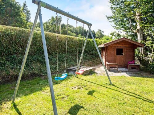 Five-Bedroom Holiday home in Fårvang 1 - image 5