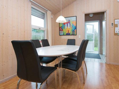  6 person holiday home in Oksb l in Oksbøl
