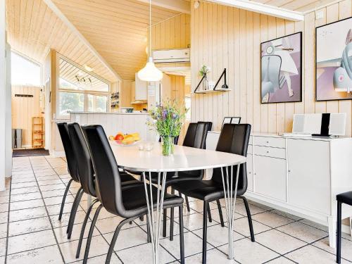 Three-Bedroom Holiday home in Nordborg 5