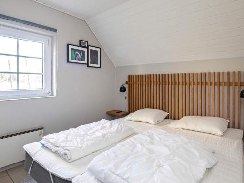 Six-Bedroom Holiday home in Væggerløse 3