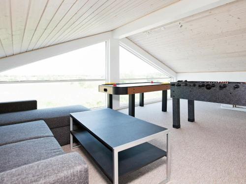 Oprema, 10 person holiday home in Rødby-By Traum in Lidsovej