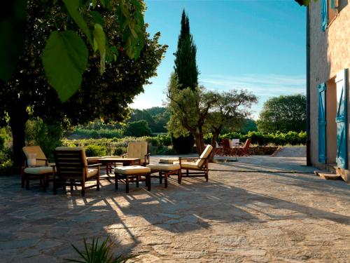 Létesítmények, Domaine du Clos d'Alari-chambres d'hotes au milieu des vignes in Saint-Antonin-du-Var
