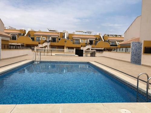  APARTAMENTO CON TERRAZA 50M2，500M A LA PLAYA in Arenales del Sol