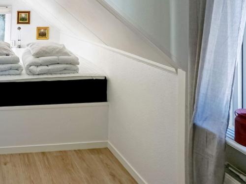 Holiday home LJUNG - image 2