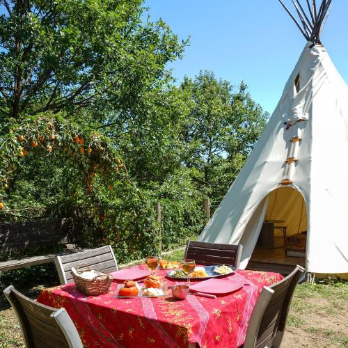 Tipi La Bodib - Hotel - Fabras