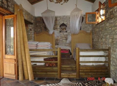 KALIVI Traditional Olive Farm Guest House in Nea Poli