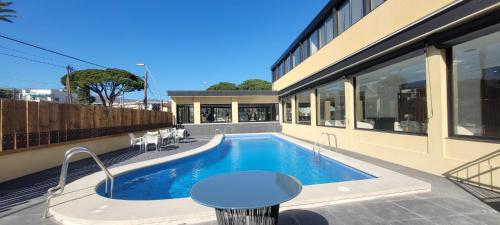 Hotel 153 Castelldefels