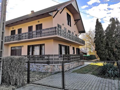 Kupa Villa