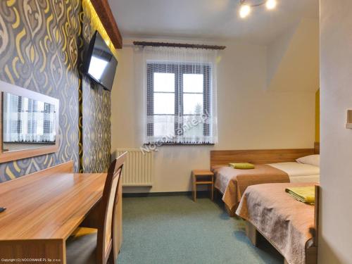 2 twin beds
