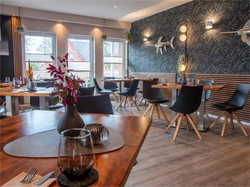 Restaurant, KOCHWERK Restaurant & Pension in Zingst