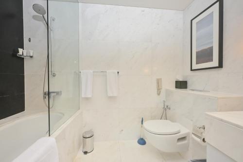FAHH Lovely Studio at Emaar Fashion Avenue - image 9