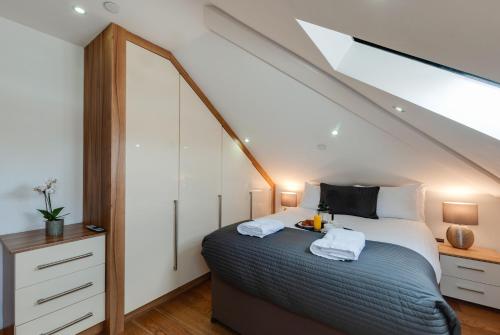 Base Serviced Apartments - Sir Thomas Street, Liverpool (photo 10)