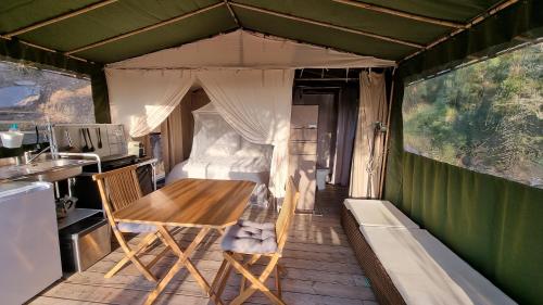 Lodges Safari les Lauriers sur Île du Levant - Camping - Hyères