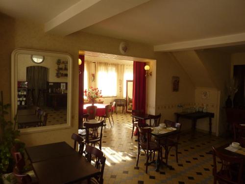 Restoran, Hotel A La Renommee in Vezelay