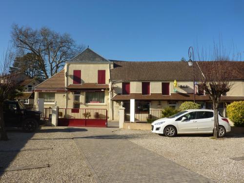 Hôtel A La Renommée - image 7