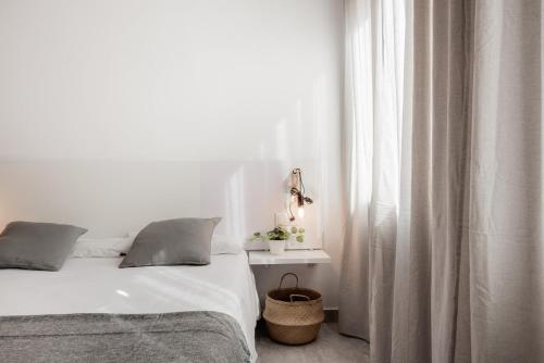 Apartamentos FV Flats Valencia - Mestalla III - image 12