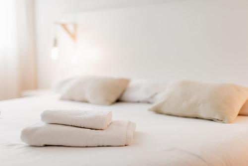 Apartamentos FV Flats Valencia - Mestalla III - image 5