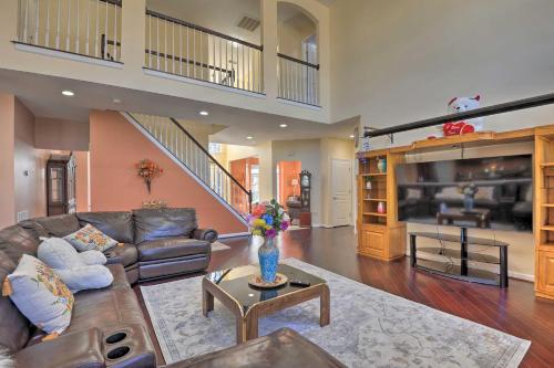 Spacious Family Home 16 Mi to Downtown Baltimore! in 埃利科特城