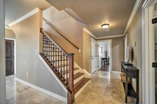 Luxe Canyon Lake Home with Gorgeous Lake Views! in Canyon Lake, USA