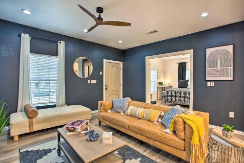 Home with Fire Pit and Gazebo, 4 Mi to Downtown Dallas in Dallas, USA