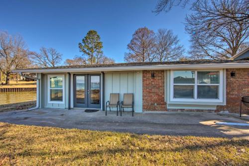 Cottage with Scenic Deck on Cedar Creek Reservoir!