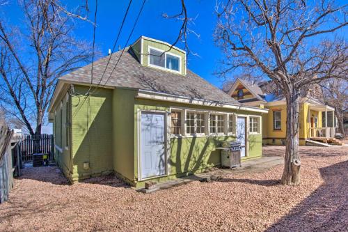 Pet-Friendly Pueblo House with Fenced Backyard! in Mesa Junction