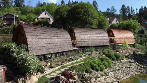 Glamp V Hluboké - Yurts and Wooden Houses