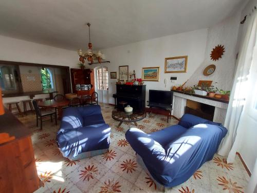 Villa Secchi bifamiliare sul mare IUNP4784