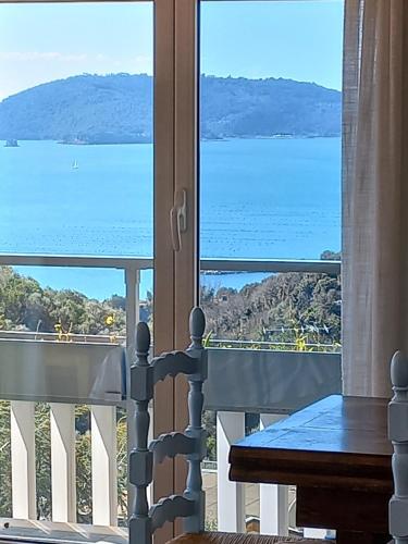 vista sul blu ,Baia Blu, Lerici