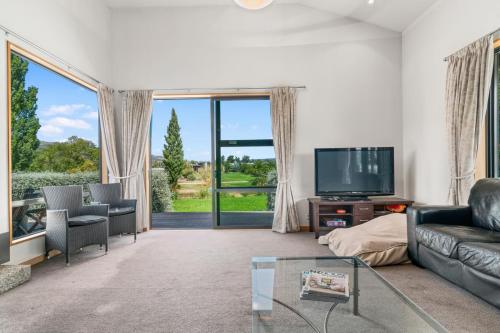 Edgewater Escape - Cromwell Holiday Home, Cromwell (foto 3)
