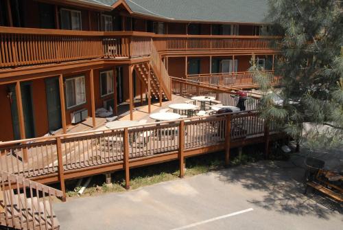 Corral Creek Lodge - 편의 시설/서비스