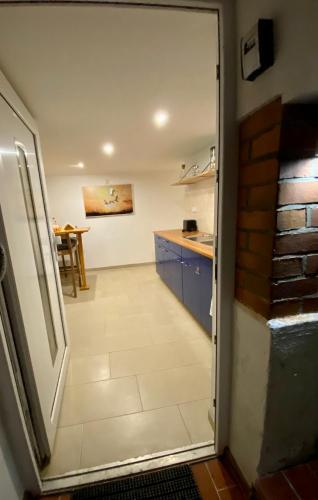Gemütliche möblierte Souterrain Wohnung, Hannover (fotografie 8)