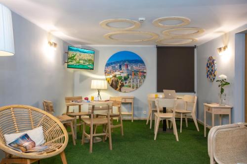 Hotel Prisma Barcelona - image 5