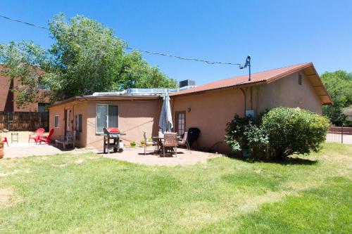 Rest Relax & Renew in the Heart of Sedona by Stay Sedona in the center of it all hike and bike trails shopping - main image