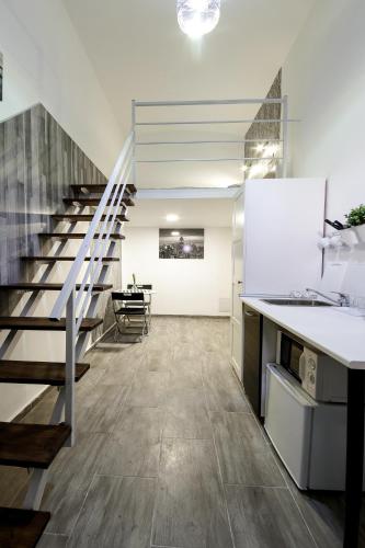 City Centre Loft Next to Synagogue - image 5