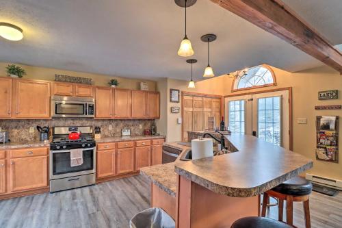 Pocono Family House with Hot Tub Near Ski Resorts! - image 38