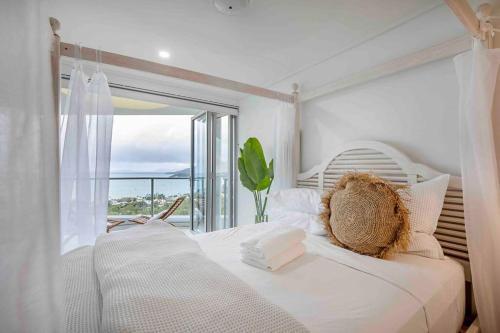 The Top Floor Luxury accomodation for 2 Spa Bath Whitsunday Islands