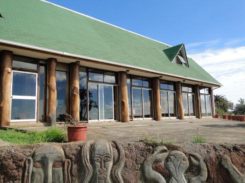 Tupa Hotel, Hanga Roa