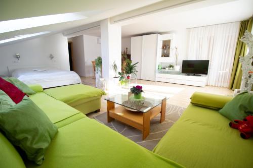 Apartment (6 Adults)