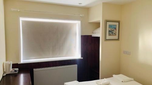 Sunny Days Hotel - image 9