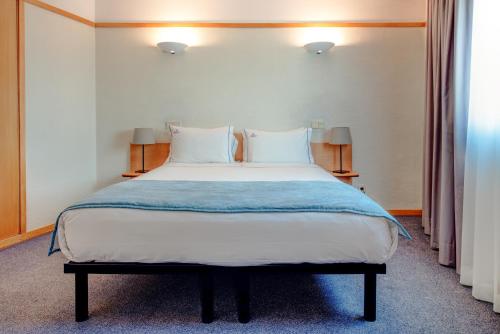 VIP Executive Eden Aparthotel - image 9