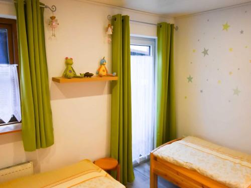 Two-Bedroom House image 9