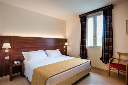 Delfina Palace Hotel - image 11