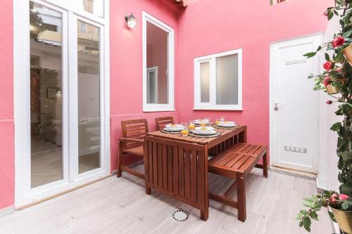 vita portucale | lisbon design apt. with terrace - image 14