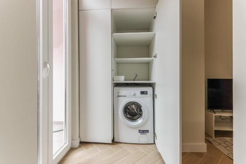 vita portucale | lisbon design apt. with terrace - image 8