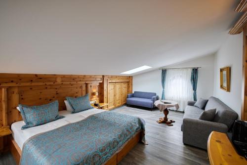 แอตลาส โพสต์โฮเทล (Atlas Posthotel) in การ์มิช-พาร์เทนเคียร์เชน