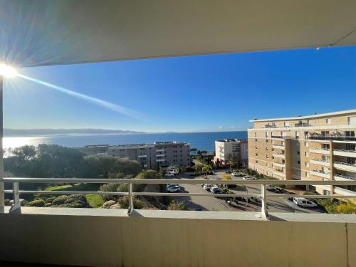 Bagnu di sole - sur la route des îles sanguinaires adorable T2 vue mer